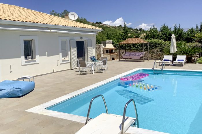 limonari-bay-villas-two-meganisi-lefkada-pool-property-patio-veranda